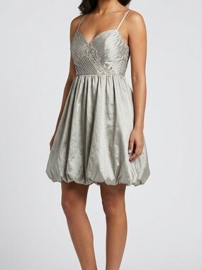 ​Amelia Couture Metallic Silver Beaded Bubble Hem Cocktail Dress Size 12
